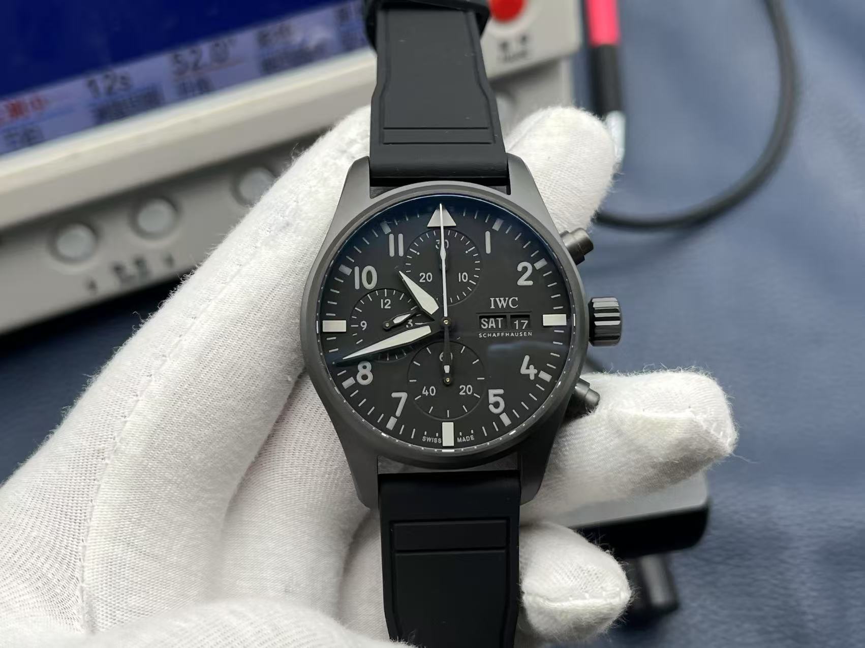 IWC Pilot’s Watch Chronograph Automatic Mechanical Movement Date Display Water Resistant Men’s Watch Swiss Watch 41mm Black Dial Titanium Ceramic Case Rubber Fabric Strap - Image 3