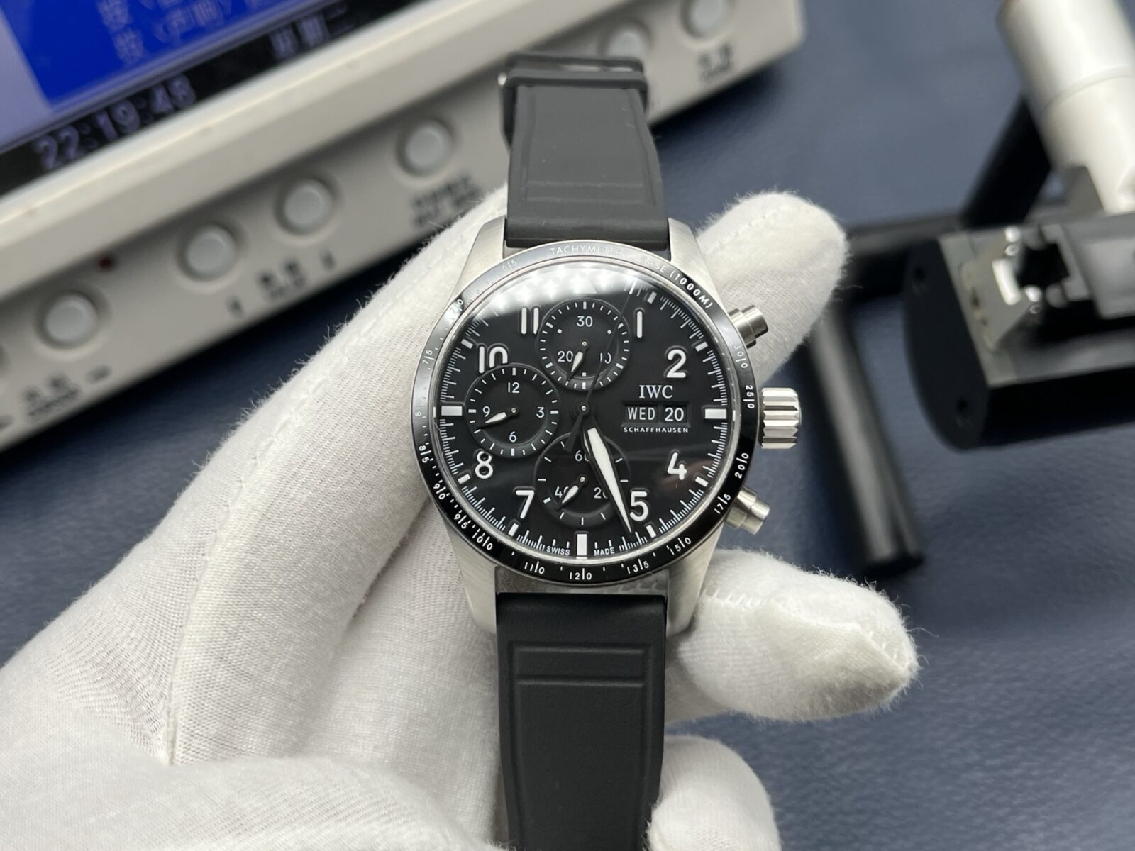 IW388305 (3)