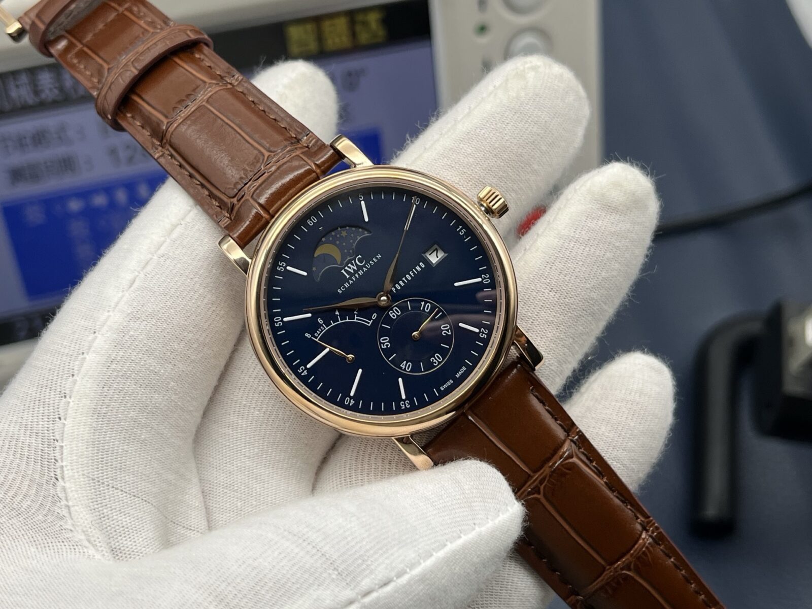 IWC Portofino Hand-Wound 8 Days 45mm Blue Dial 18K Rose Gold Watch - Image 2