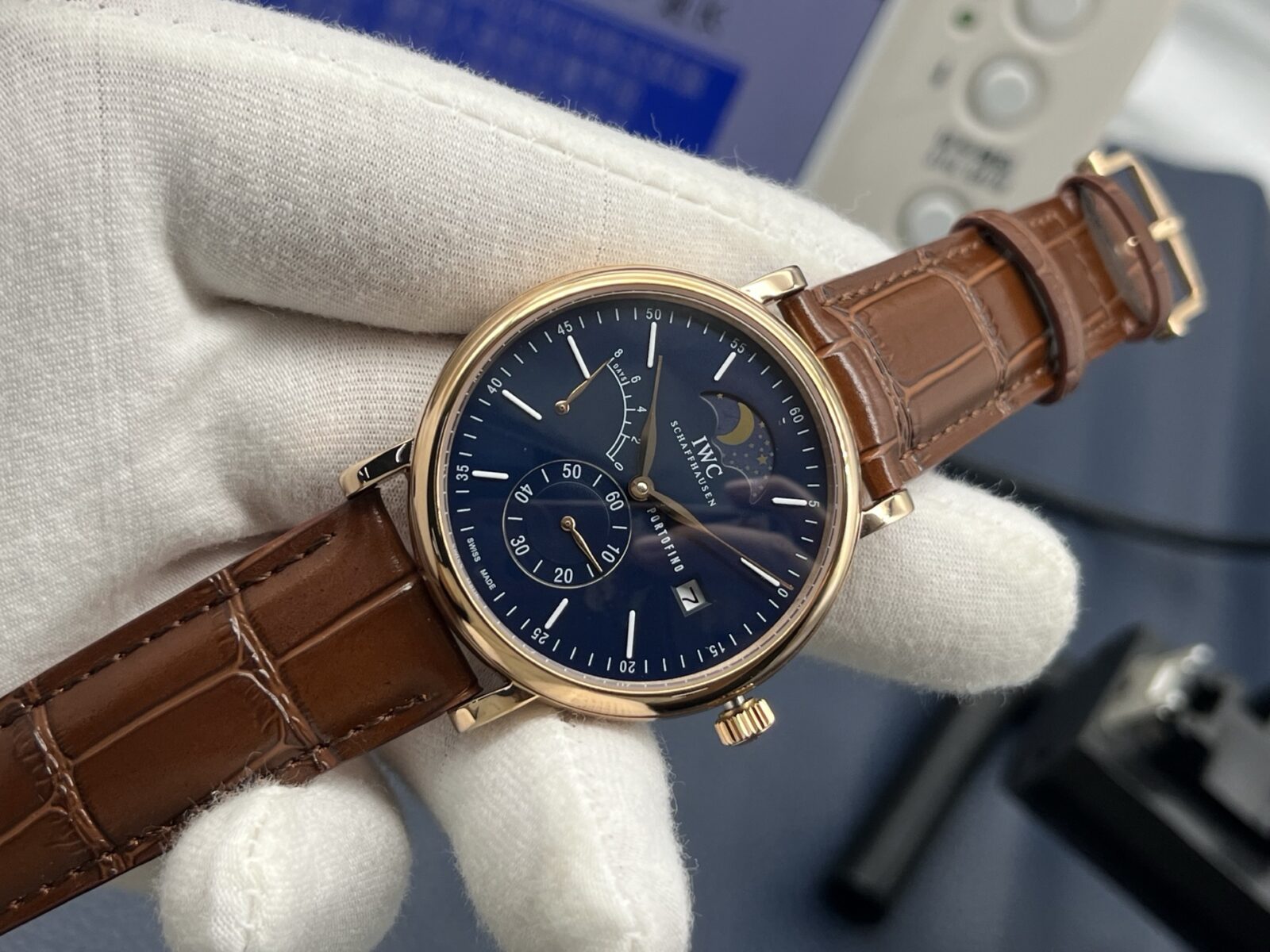IWC Portofino Hand-Wound 8 Days 45mm Blue Dial 18K Rose Gold Watch - Image 3