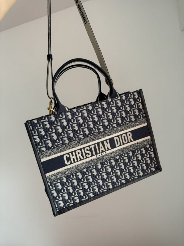Dior Book Tote Medium Blue Oblique Embroidered Calfskin Bag - Image 3