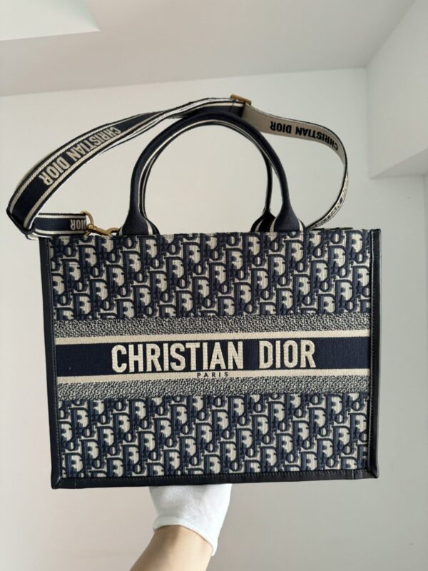 Dior Book Tote Medium Blue Oblique Embroidered Calfskin Bag - Image 5