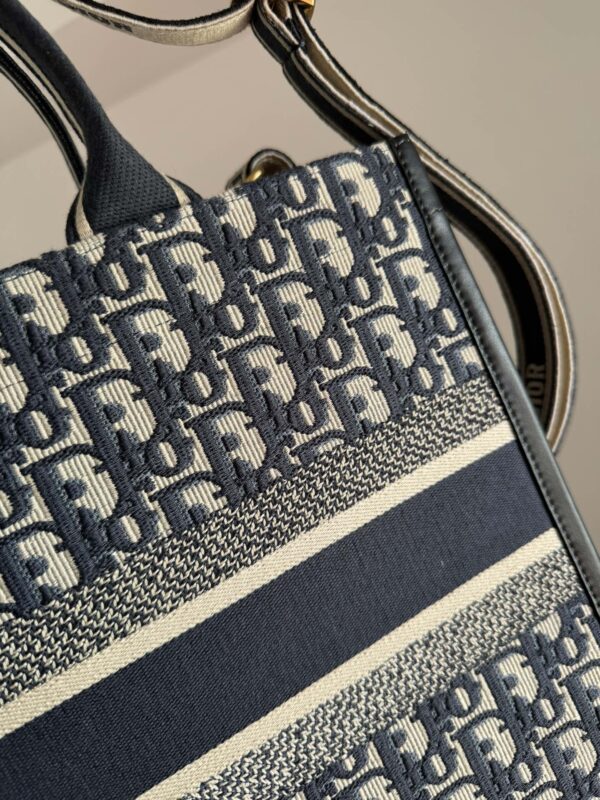 Dior Book Tote Medium Blue Oblique Embroidered Calfskin Bag - Image 8