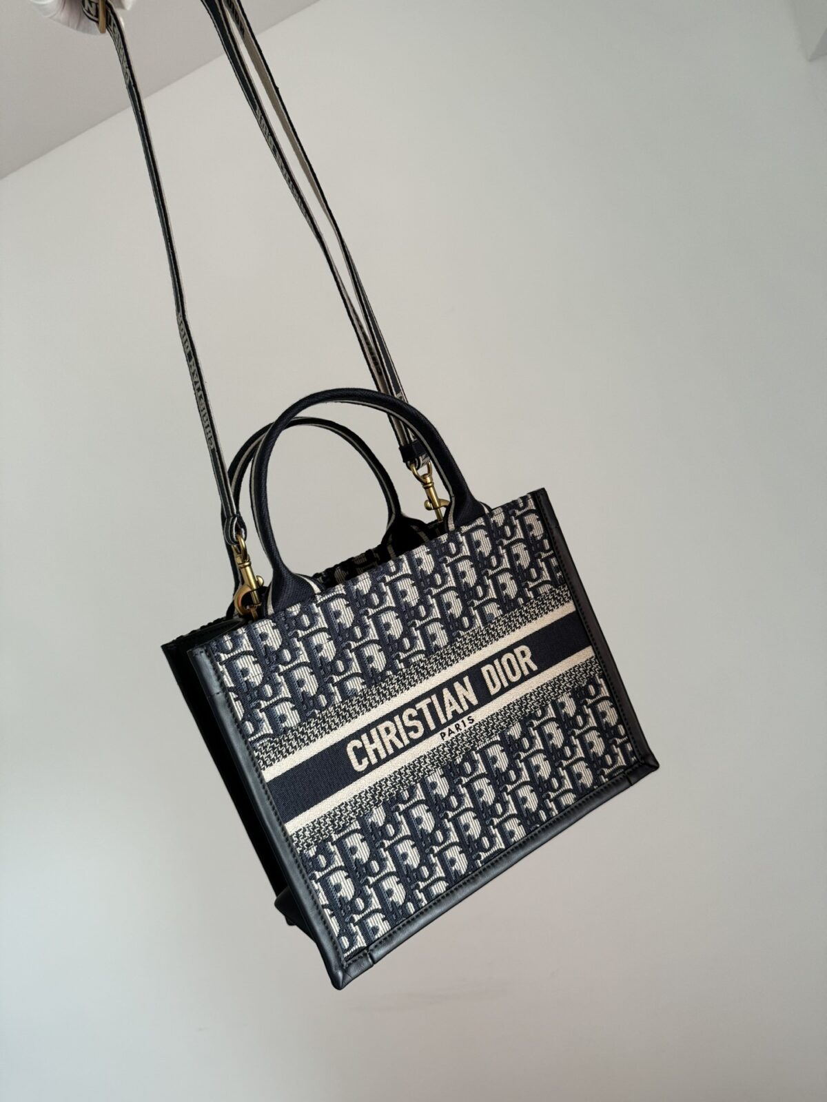 Dior Book Tote Small Blue Oblique Embroidered Calfskin Bag - Image 3