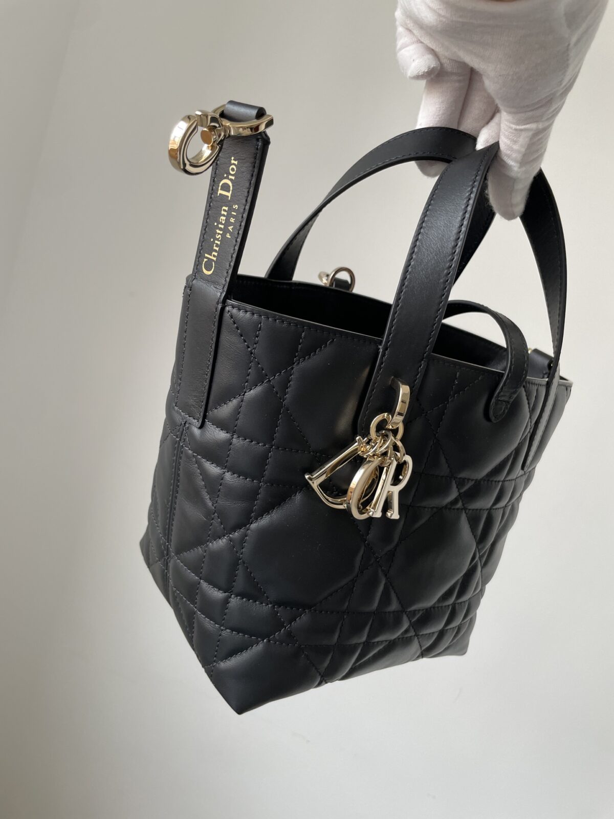 Dior Toujours Small Black Cannage Calfskin Vertical Tote Bag - Image 5
