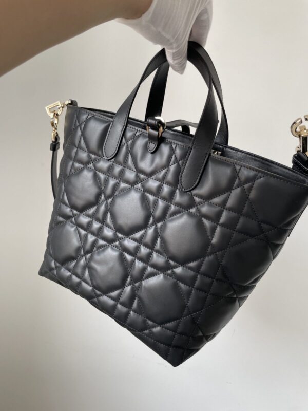 Dior Toujours Medium Black Cannage Calfskin Vertical Tote Bag - Image 5