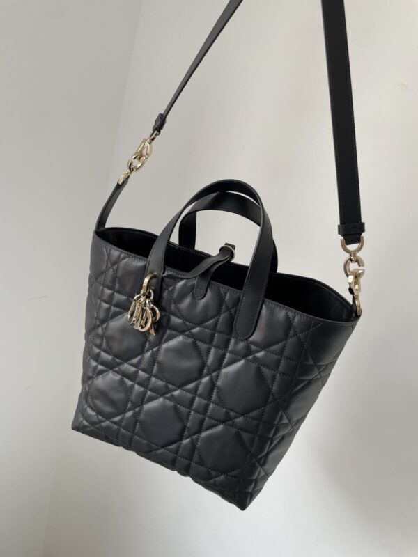 Dior Toujours Medium Black Cannage Calfskin Vertical Tote Bag - Image 8
