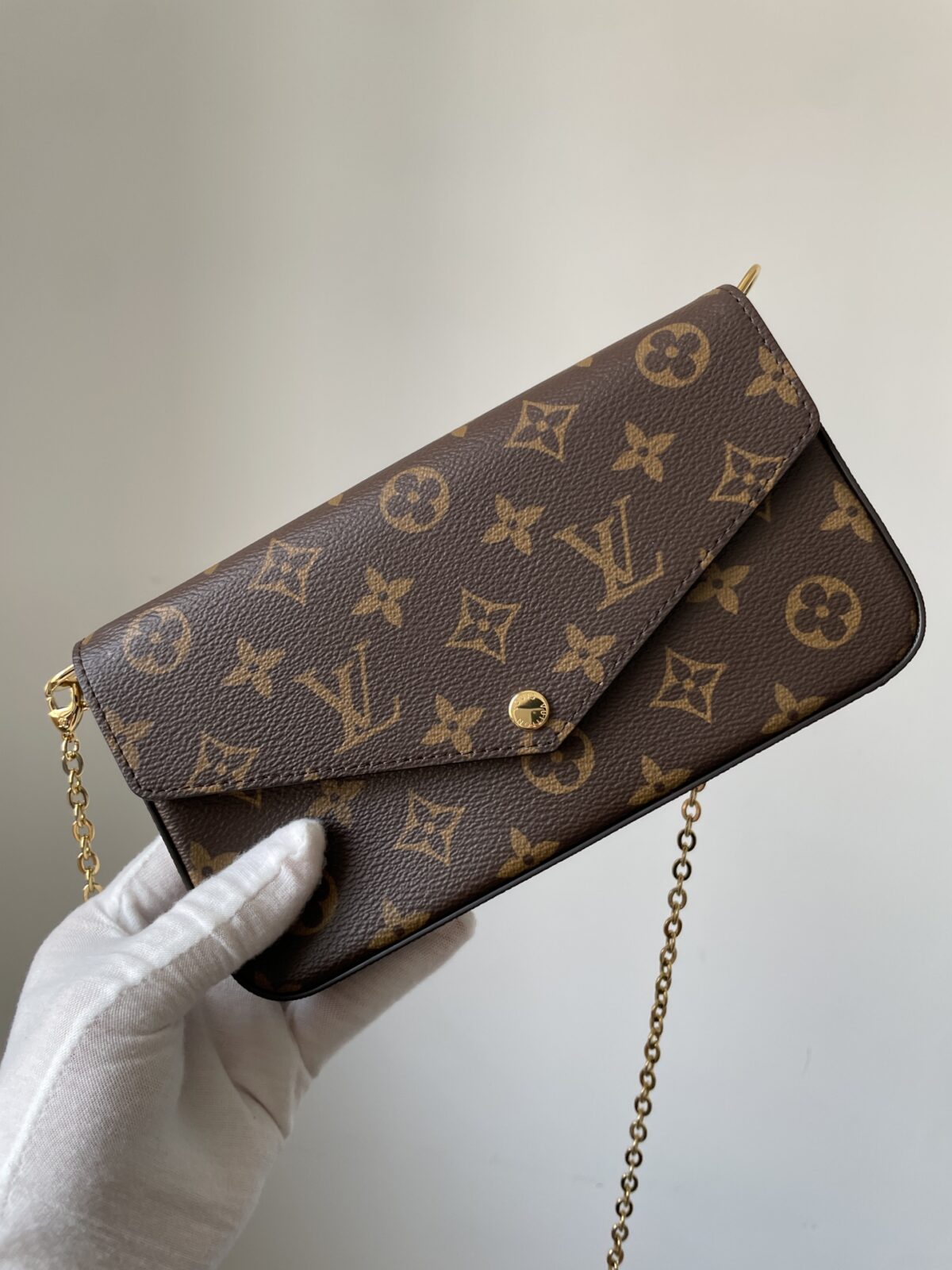 Louis Vuitton Pochette Félicie Monogram 3-in-1 Chain Bag Brown - Image 3
