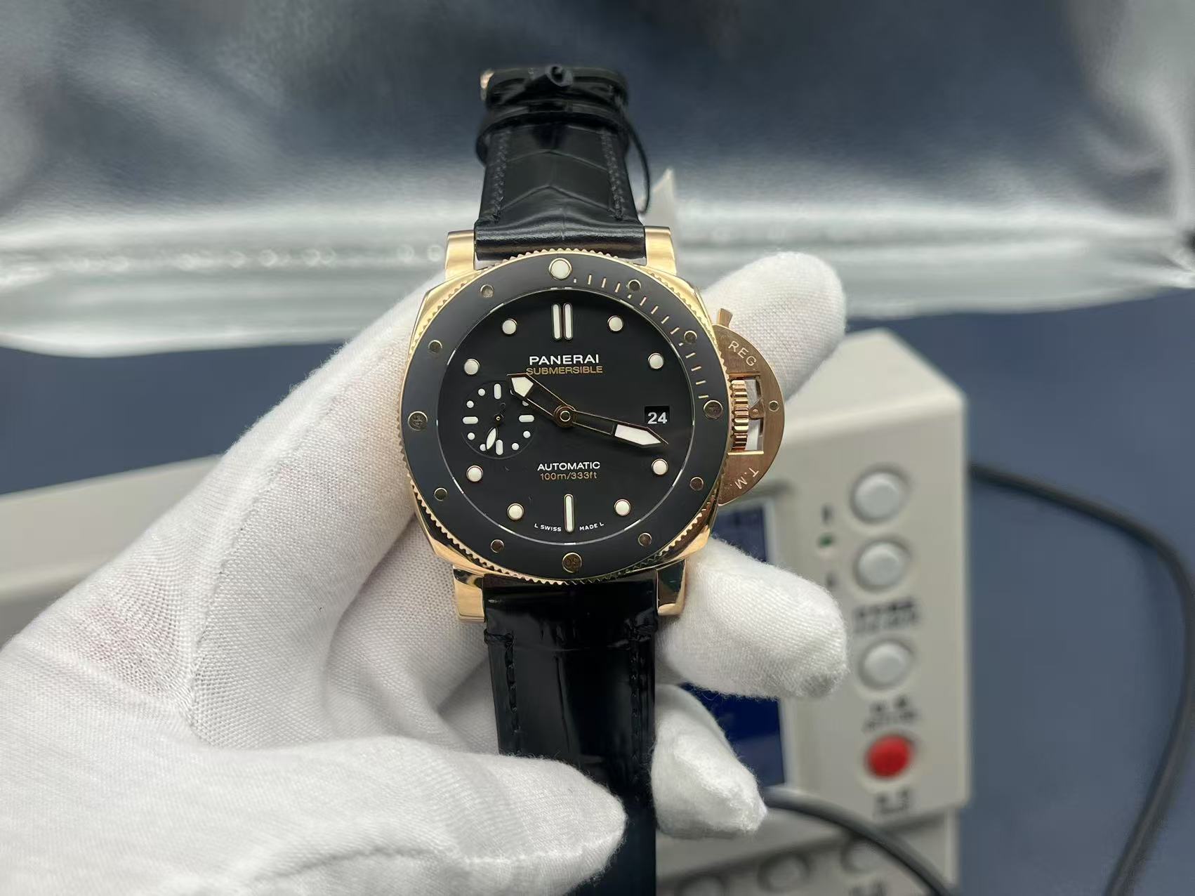 Panerai Submersible Automatic 42mm Black Dial Goldtech Case Alligator Strap Men’s Watch - Image 3