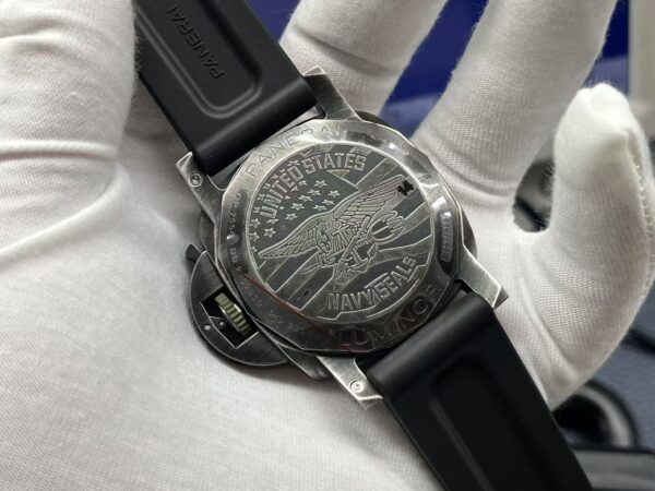 Panerai Submersible Automatic 44mm Grey Dial eSteel Brunito Case Rubber Strap Men’s Watch - Image 8