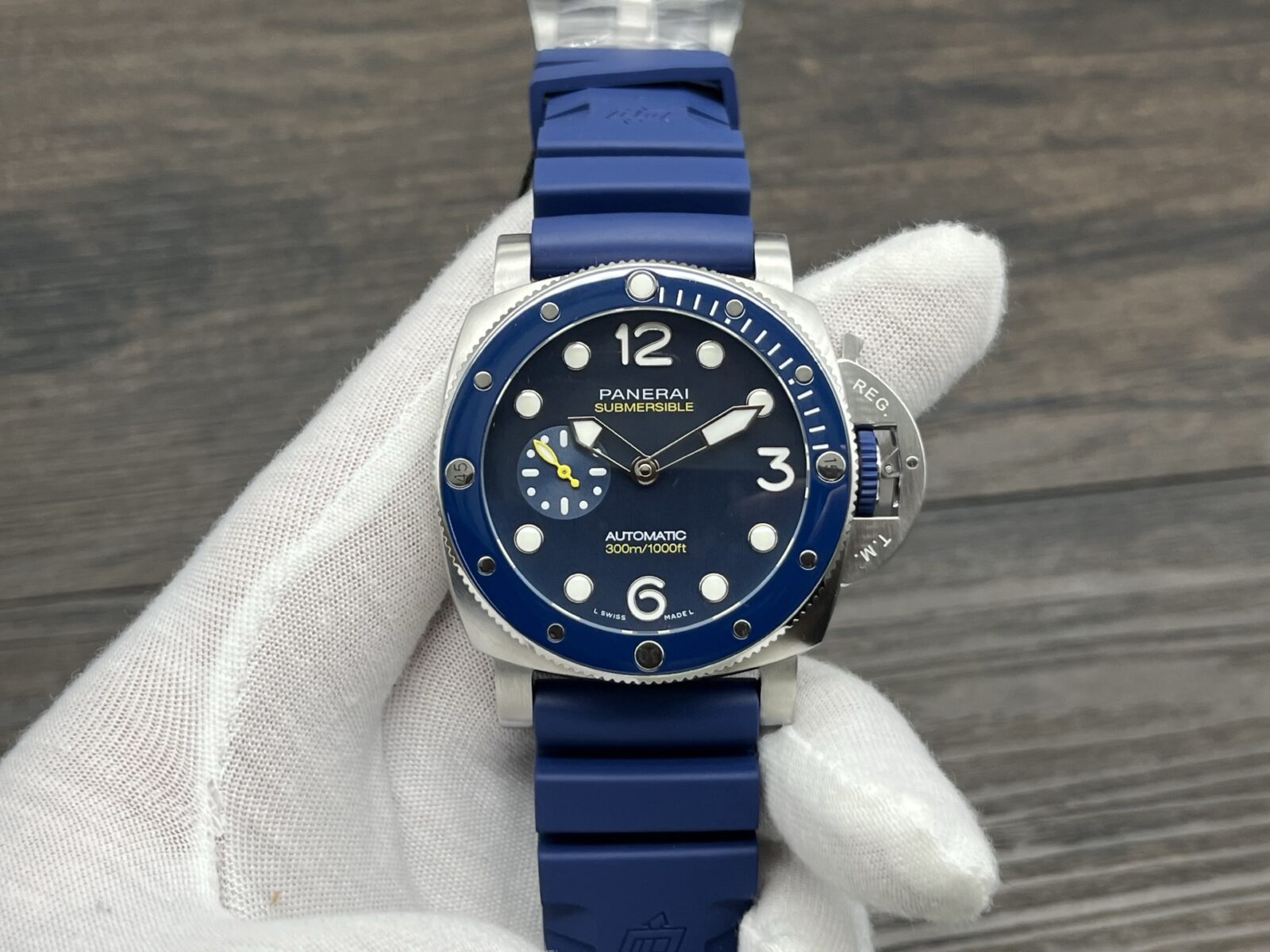 Panerai Submersible Automatic 44mm Blue Dial Stainless Steel Case Rubber Strap Men’s Watch - Image 3