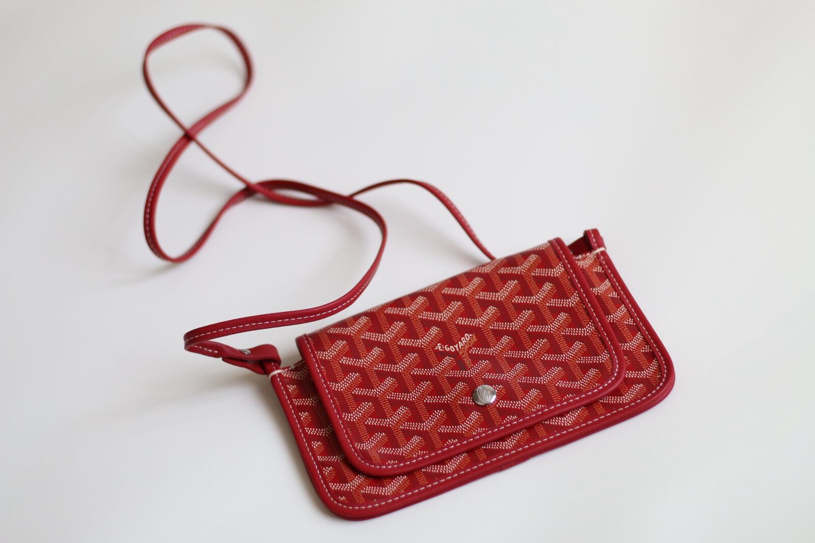 GOYARD Plumet Multi-Pocket Canvas Envelope Crossbody Bag – Unisex - Image 2