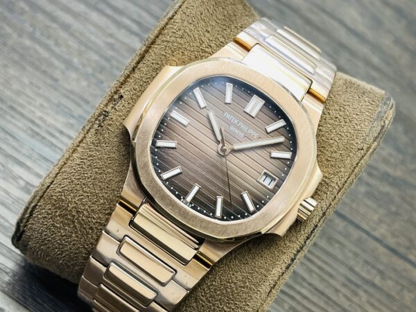 Patek Philippe Nautilus 5711/1R-001 Brown Dial Rose Gold - Image 3