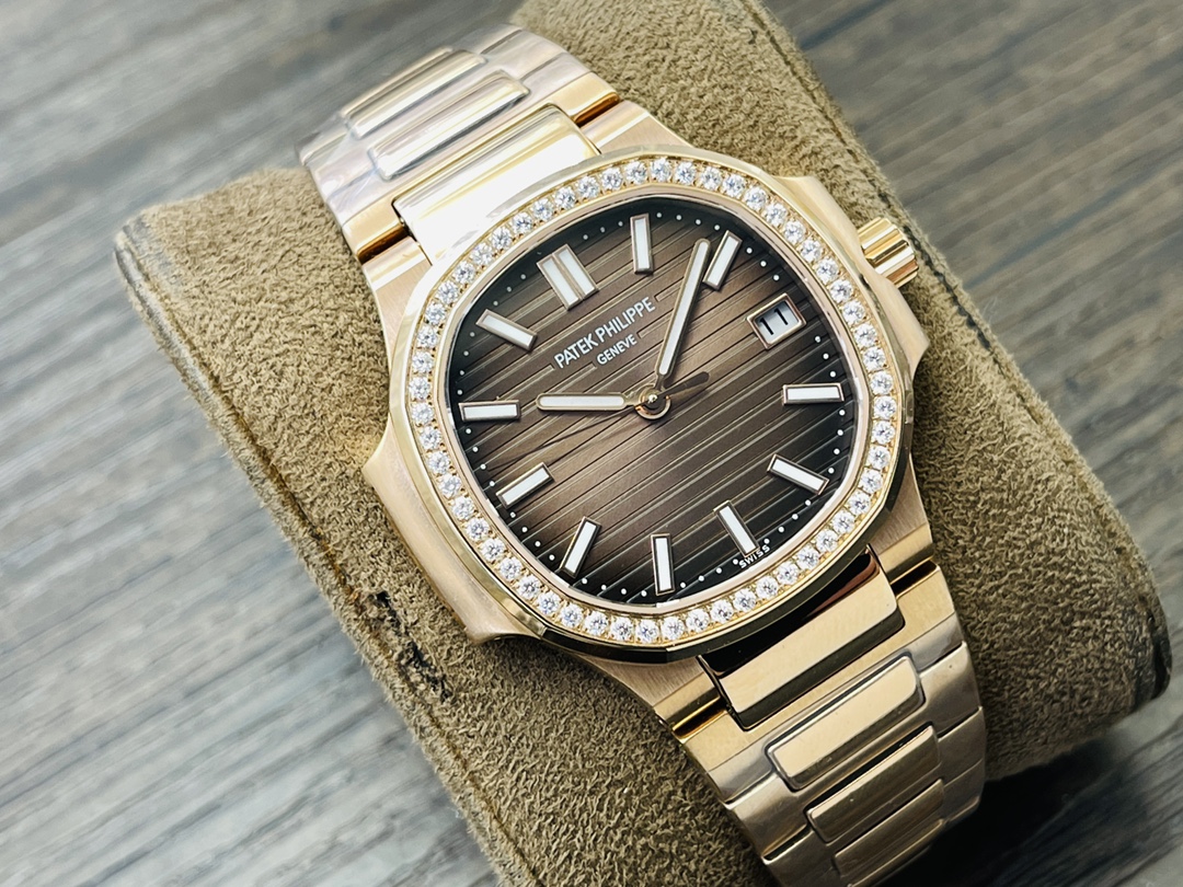 Patek Philippe Nautilus 5711/1Z-001 Brown Dial Rose Gold Diamond Bezel - Image 2