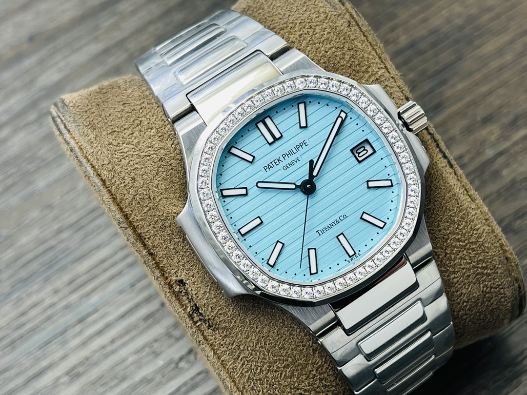 Patek Philippe Nautilus 5711/1Z-018 Tiffany Blue Dial Diamond Bezel - Image 2
