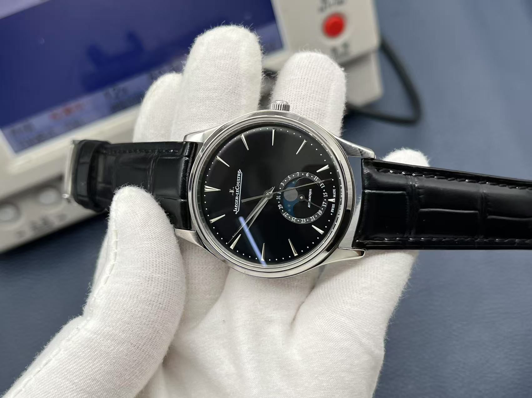 Jaeger-LeCoultre Master Automatic 39mm Black Dial Stainless Steel Case Alligator Strap Men’s Watch - Image 5