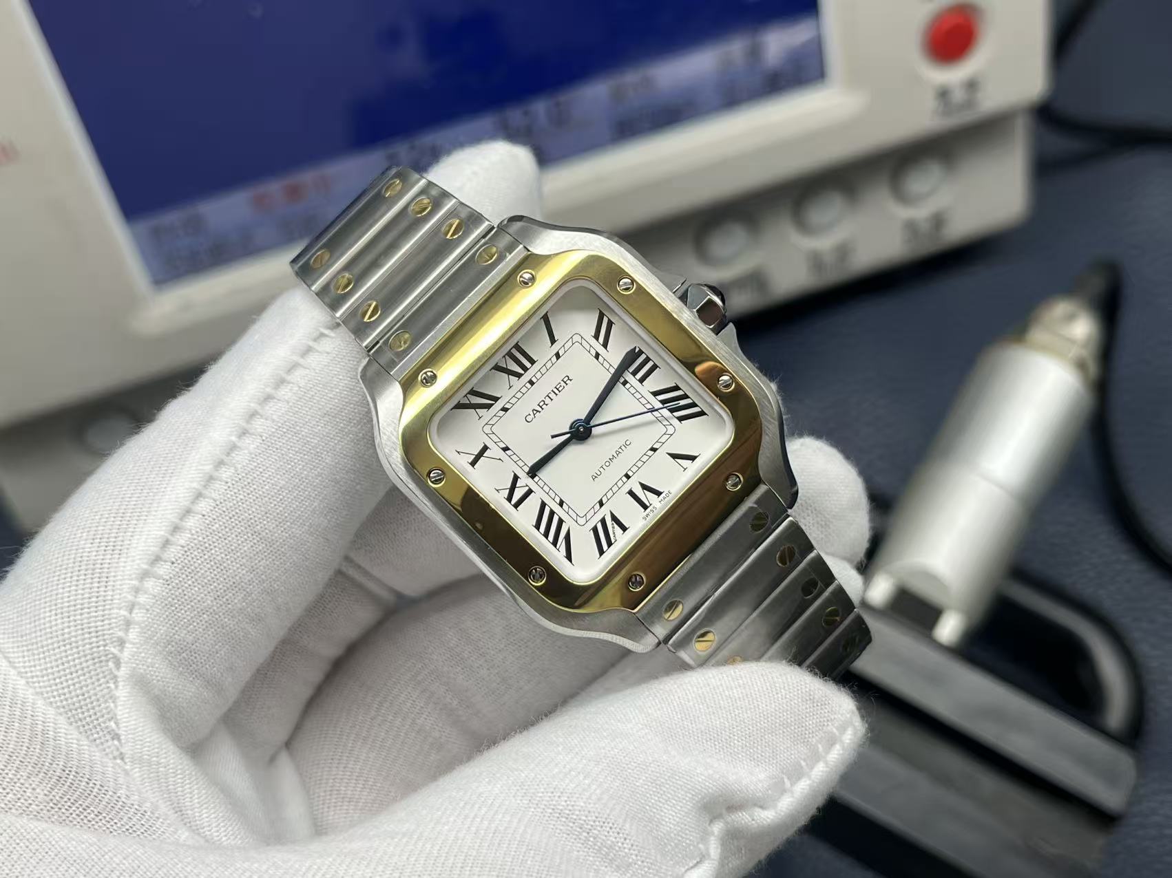Cartier Santos de Cartier Series Automatic Mechanical Women’s Watch 35.1×8.83mm White Dial Stainless Steel Case and Bracelet - Image 2