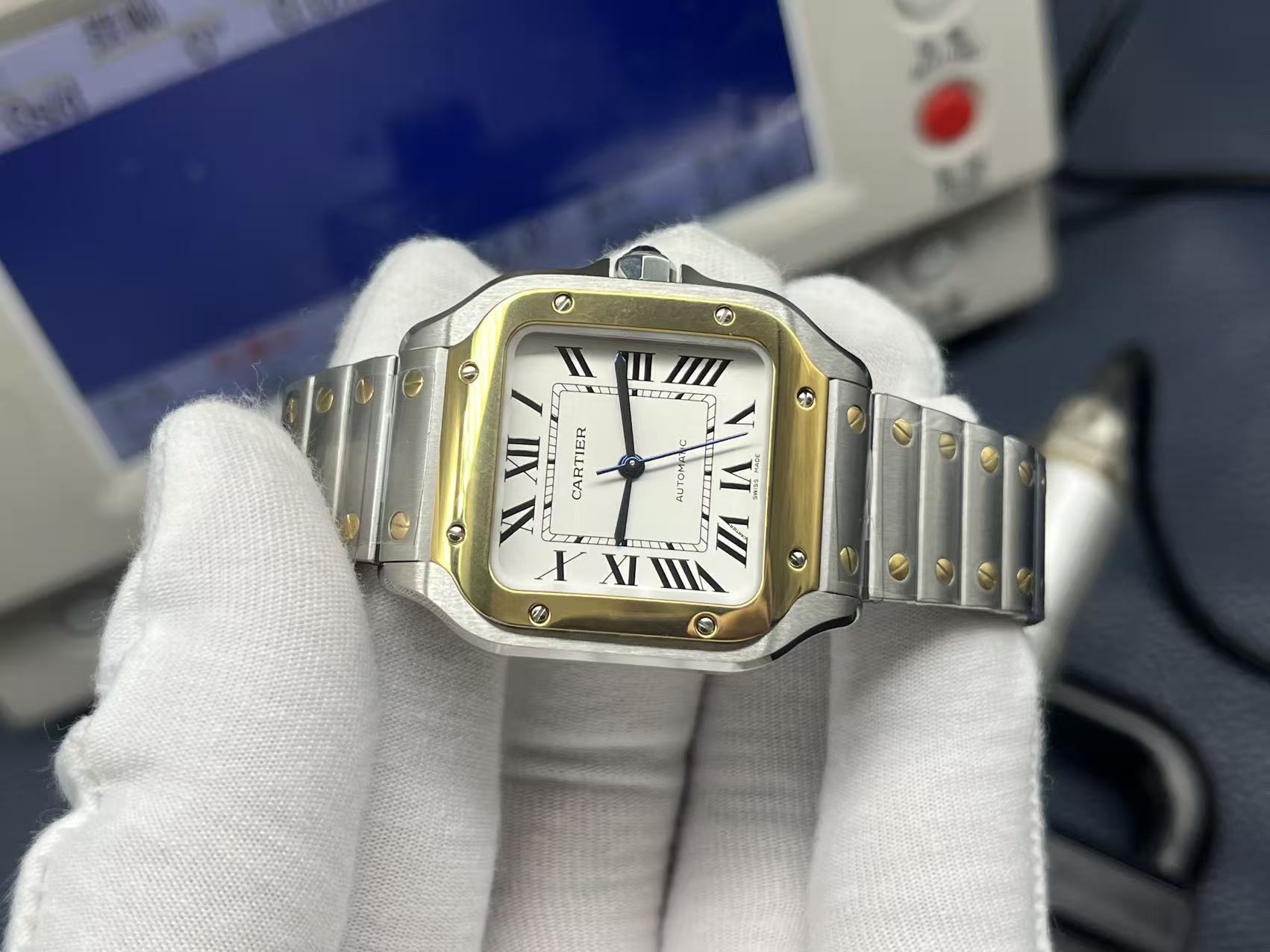 Cartier Santos de Cartier Series Automatic Mechanical Women’s Watch 35.1×8.83mm White Dial Stainless Steel Case and Bracelet - Image 5