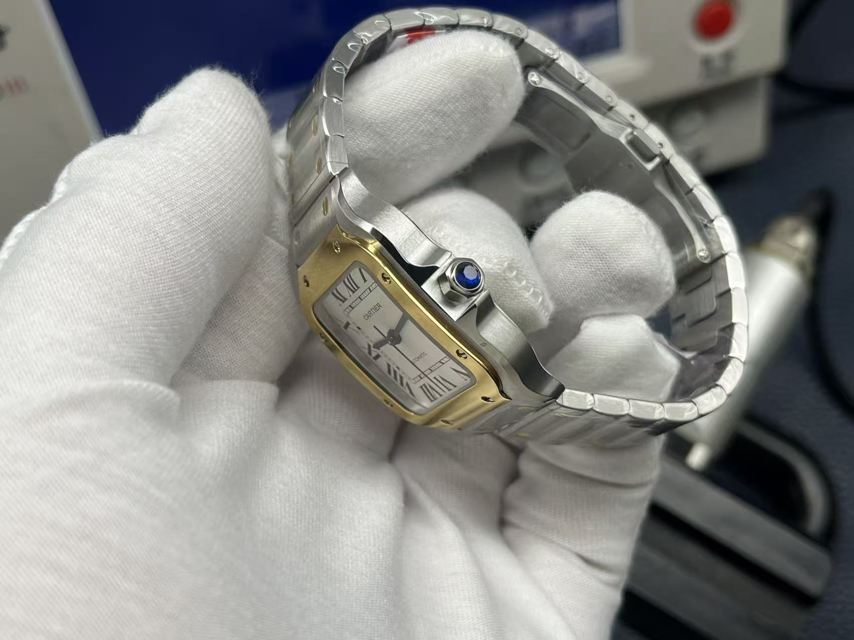 Cartier Santos de Cartier Series Automatic Mechanical Women’s Watch 35.1×8.83mm White Dial Stainless Steel Case and Bracelet - Image 7