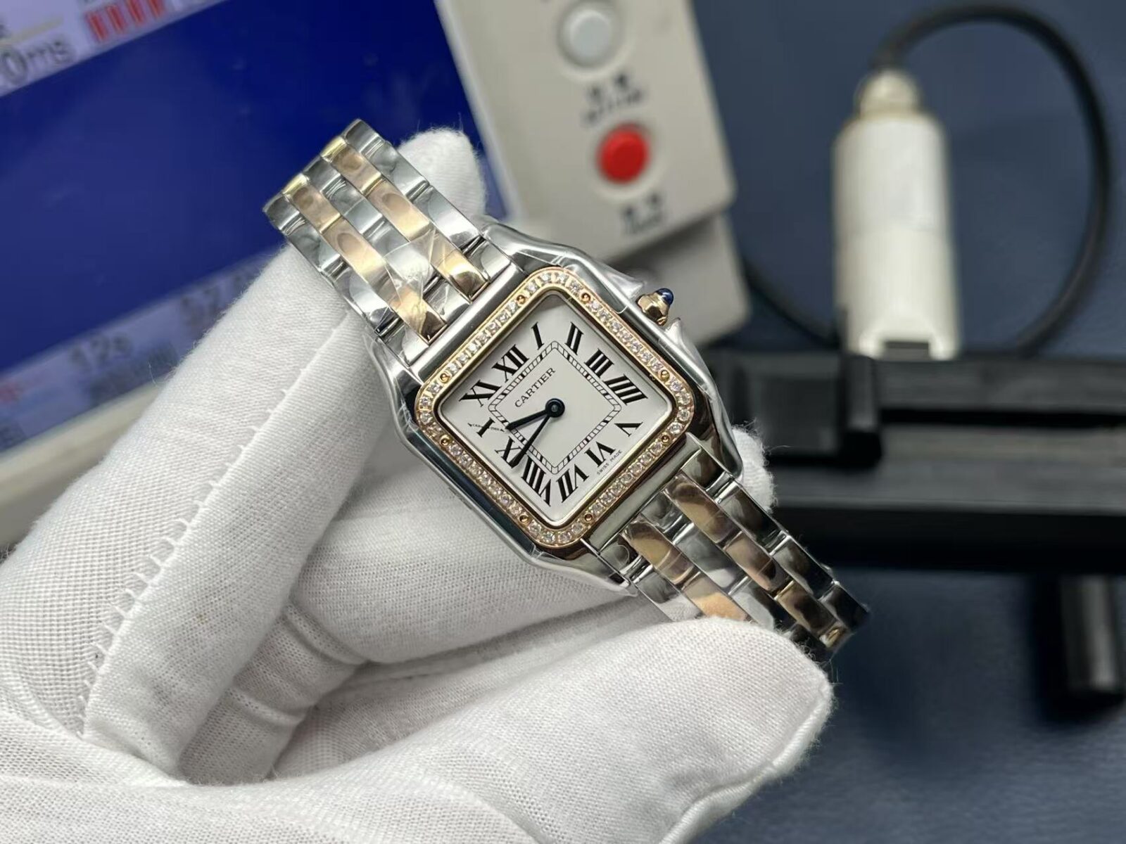 Cartier Panthère de Cartier Series Quartz Women’s Watch 29×37mm White Dial Stainless Steel and 18K Rose Gold Case - Image 2