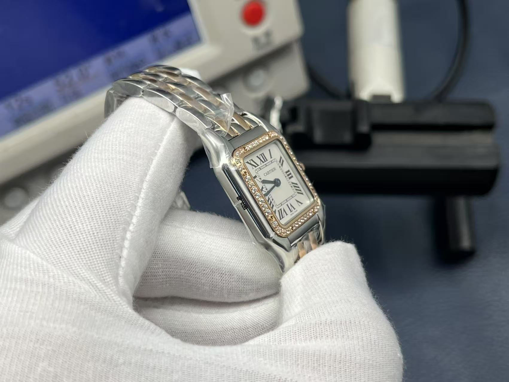 Cartier Panthère de Cartier Series Quartz Women’s Watch 29×37mm White Dial Stainless Steel and 18K Rose Gold Case - Image 6
