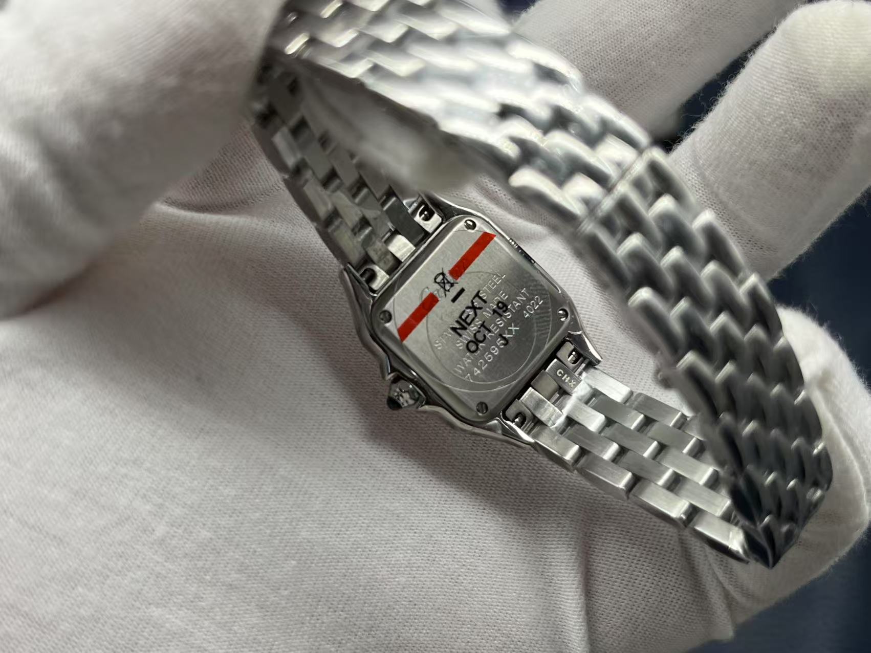 Cartier Panthère de Cartier Series Quartz Women’s Watch 22×30mm White Dial Stainless Steel Case and Bracelet - Image 8