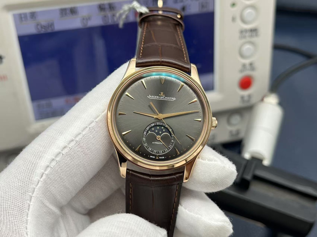 Jaeger-LeCoultre Master Automatic 39mm Grey Dial 18K Rose Gold Case Leather Strap Men’s Watch - Image 3