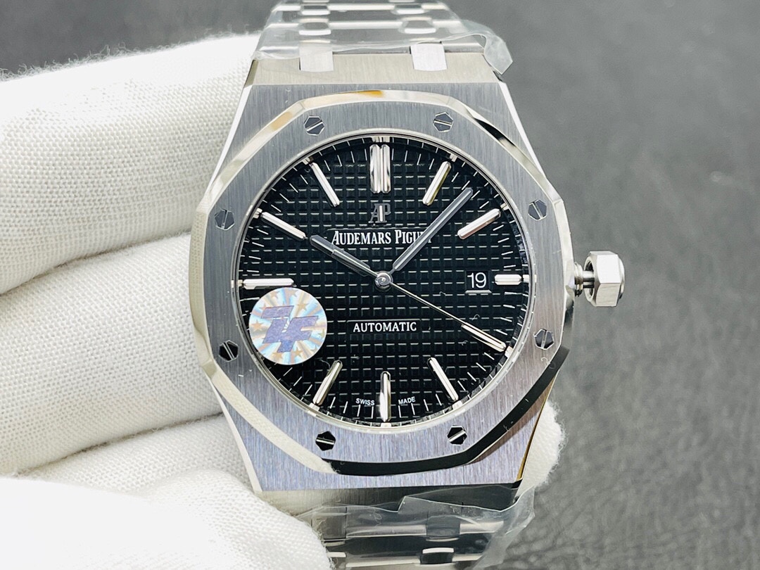 Audemars Piguet Royal Oak 41mm Black Dial Automatic Watch - Image 3