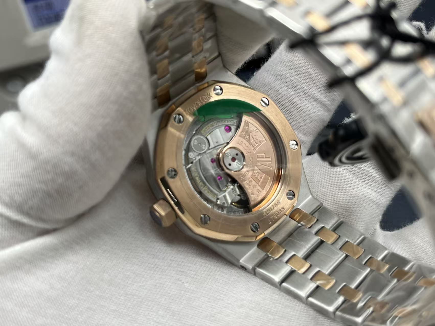 Audemars Piguet Royal Oak 37mm Silver Dial Automatic Watch - Image 7