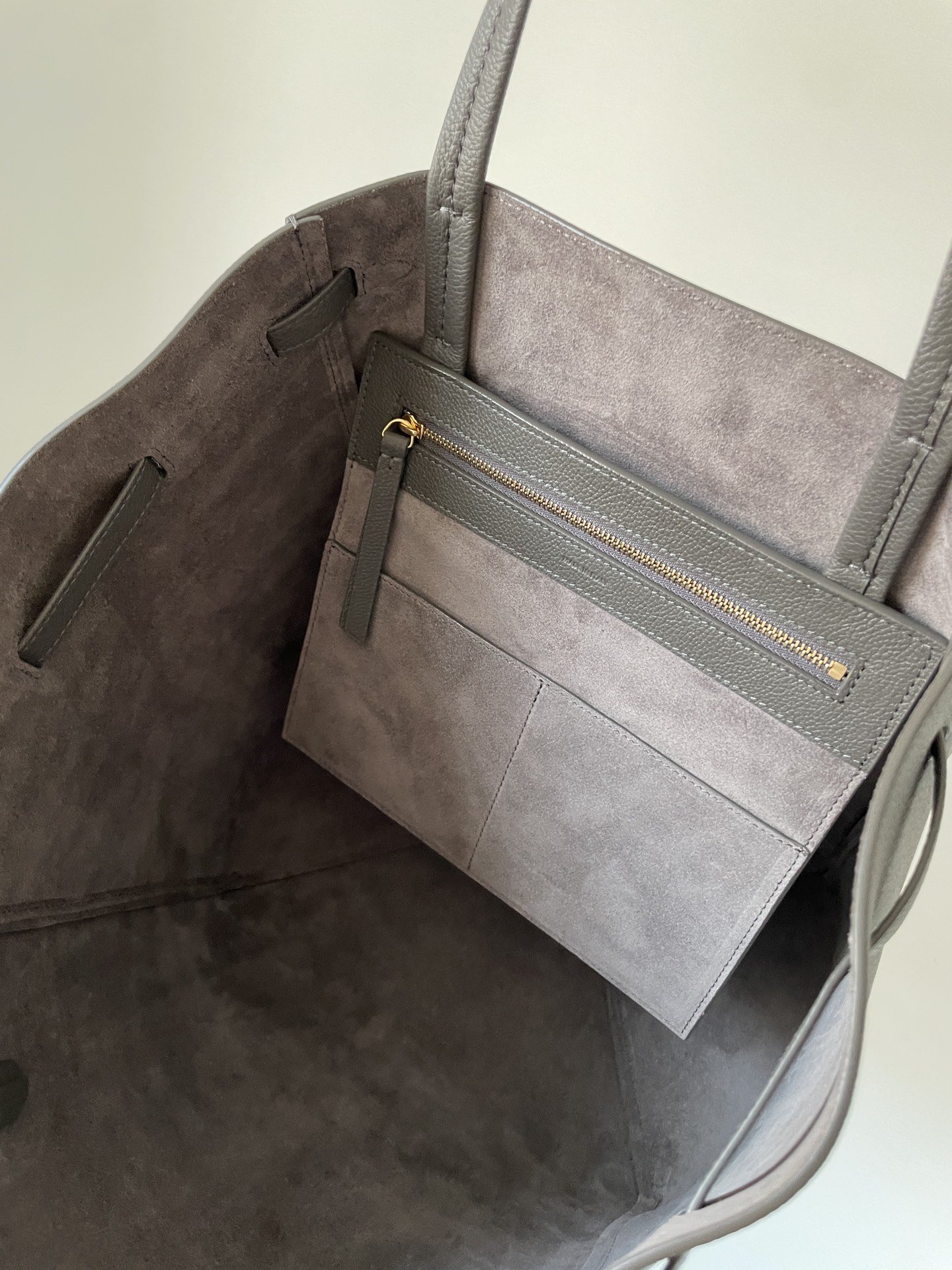 CELINE Cabas Phantom Small Tote Grained Calfskin Leather Women Light Charcoal - Image 7