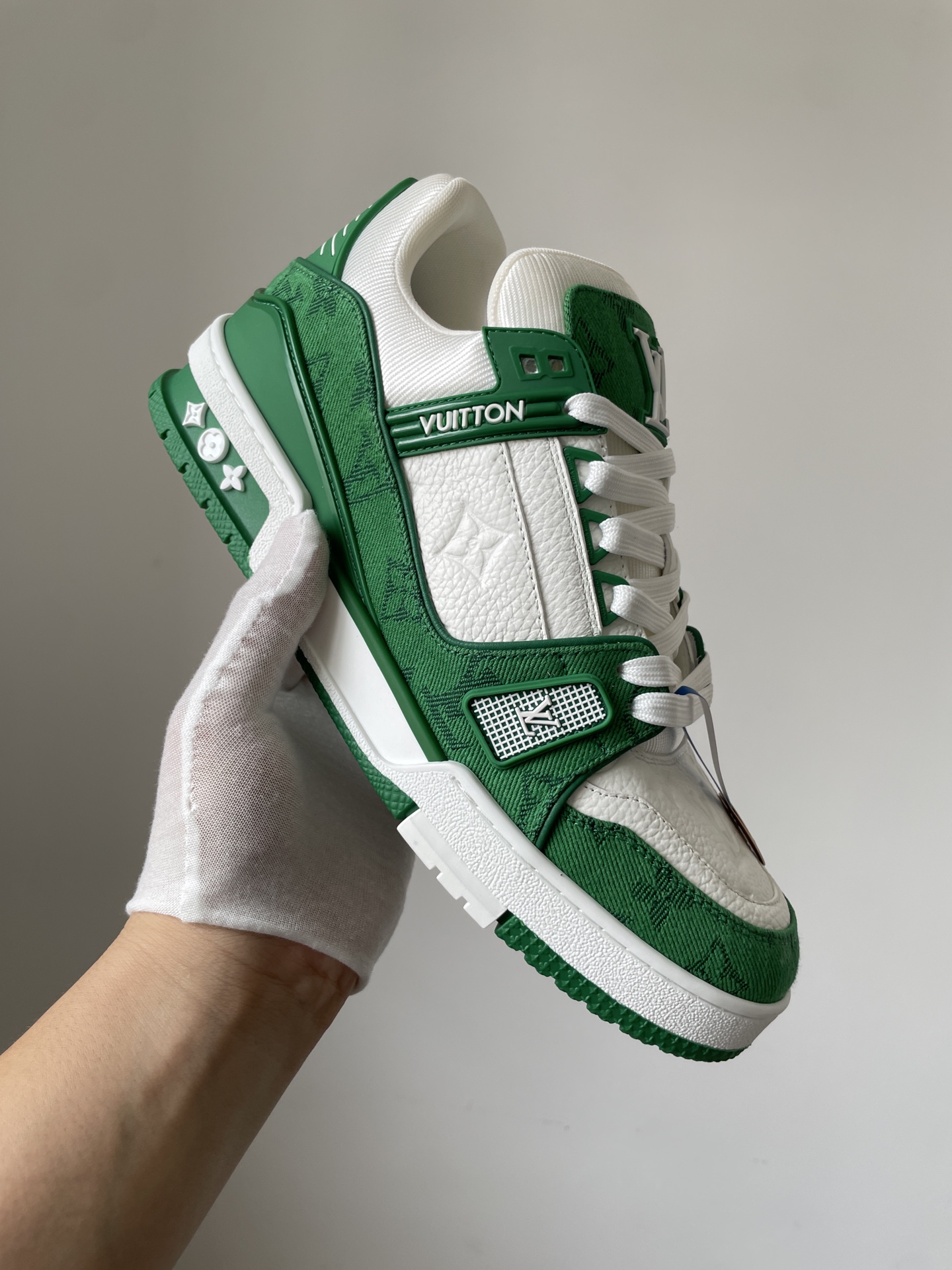 Louis Vuitton Trainer Green White Low-Top Fashion Sneakers - Image 2
