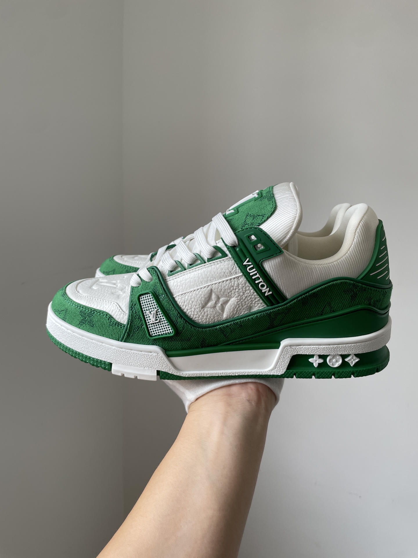Louis Vuitton Trainer Green White Low-Top Fashion Sneakers - Image 3