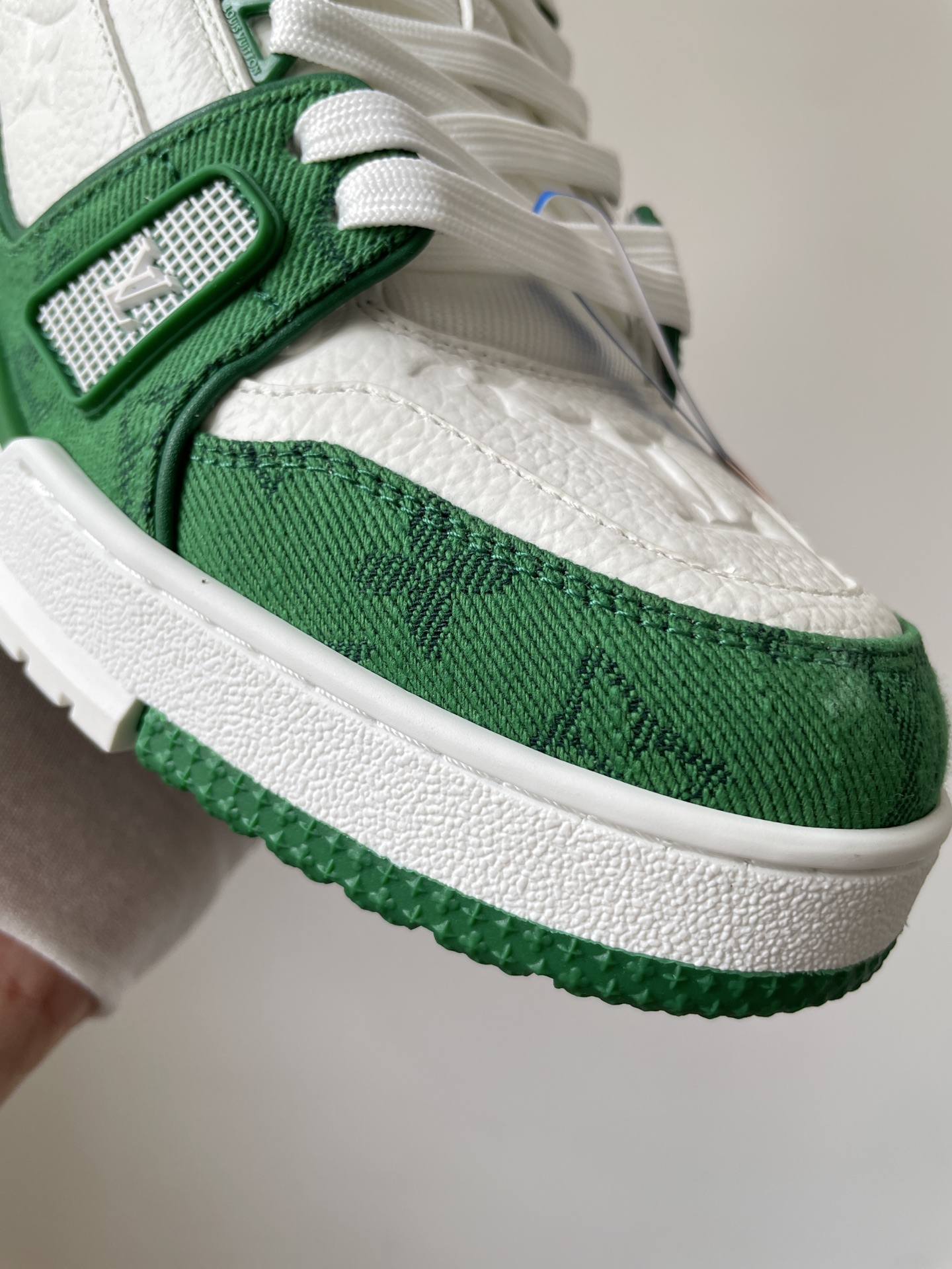 Louis Vuitton Trainer Green White Low-Top Fashion Sneakers - Image 6