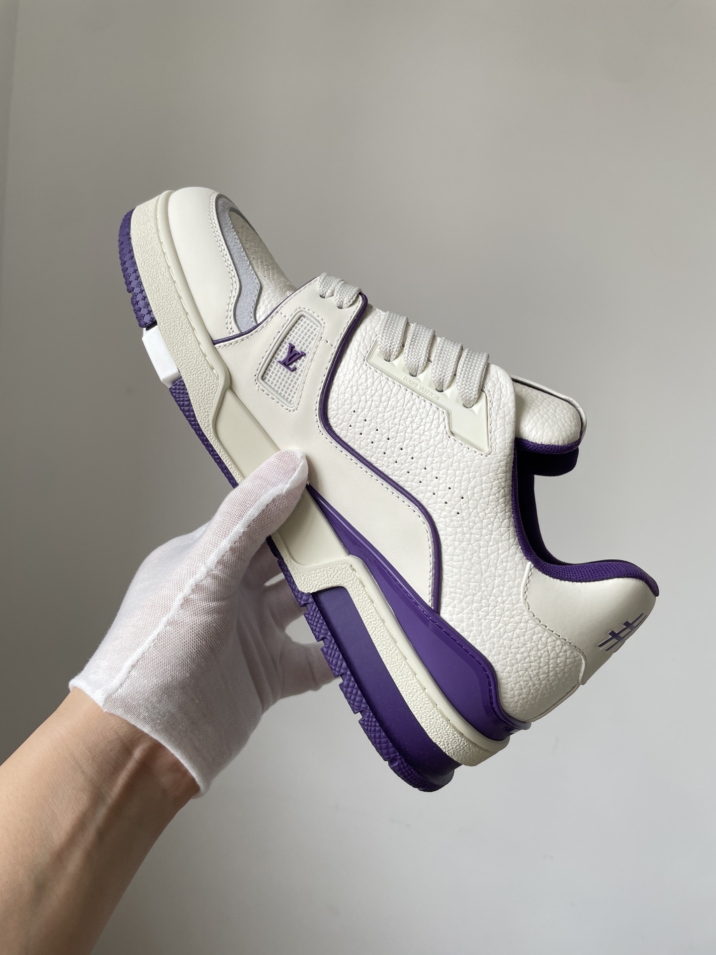 Louis Vuitton Trainer White Purple Leather Low-Top Sneakers - Image 6