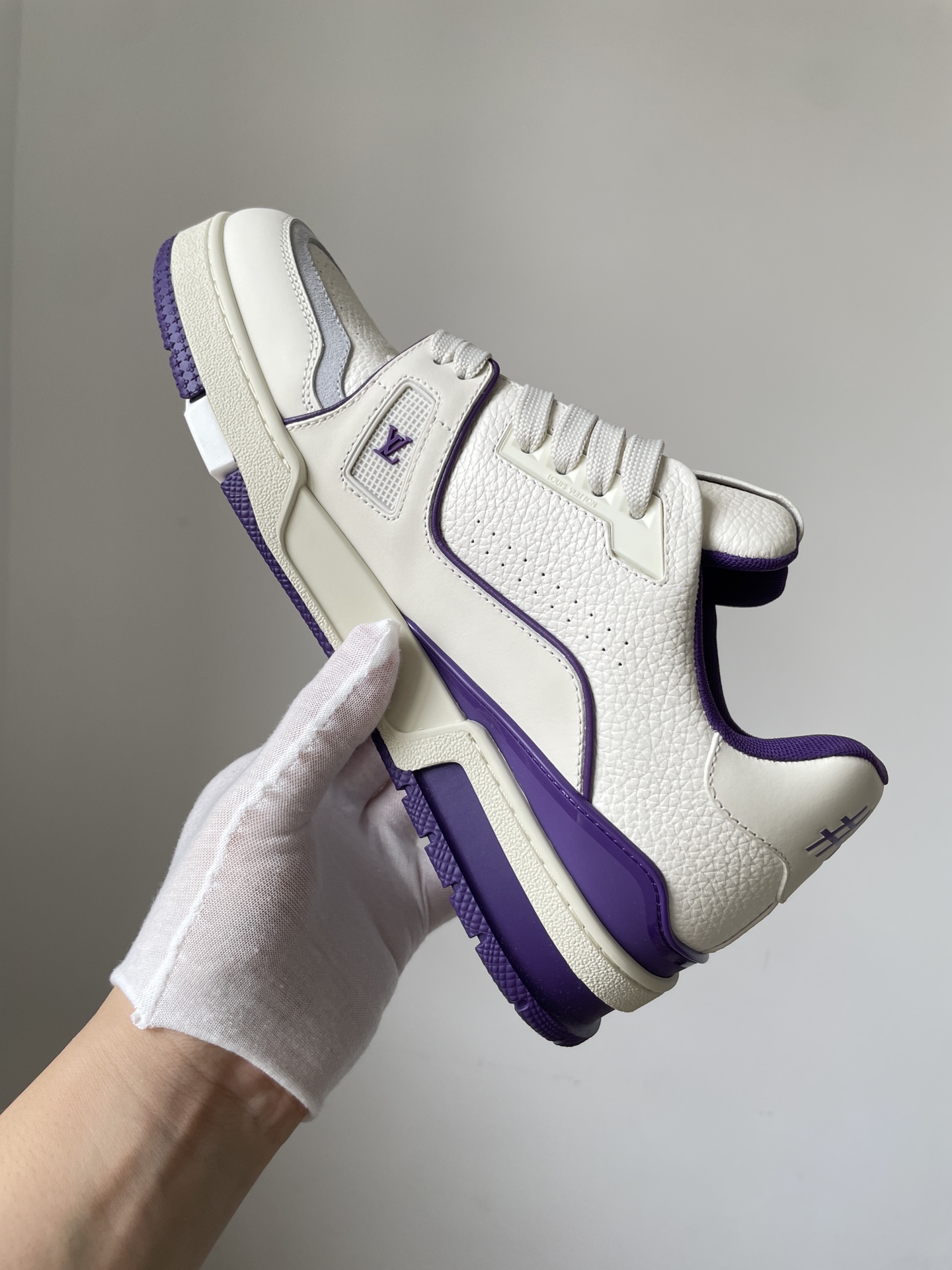 Louis Vuitton Trainer White Purple Leather Low-Top Sneakers - Image 7