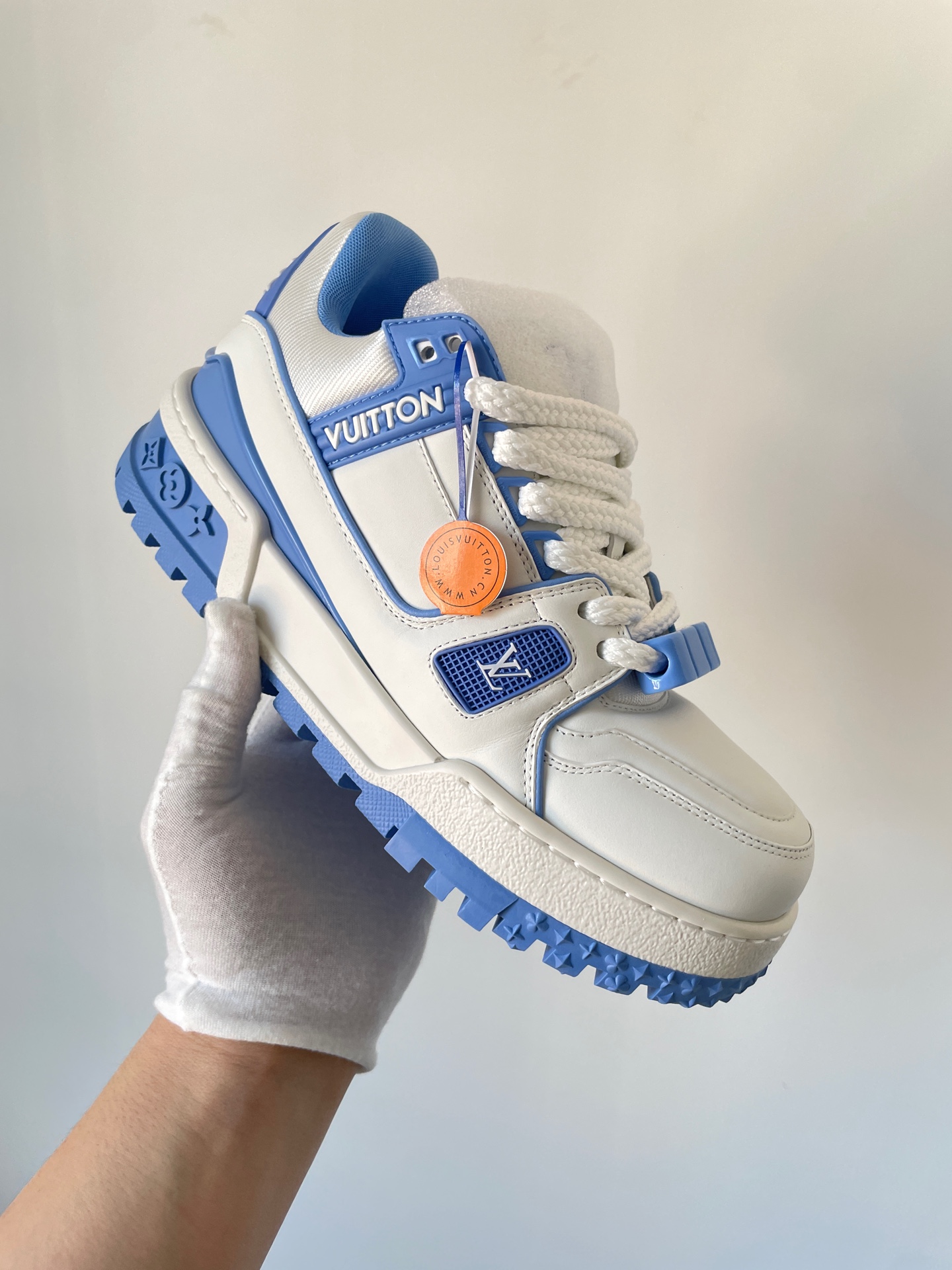 Louis Vuitton Trainer Maxi White Blue Leather Low-Top Sneakers with Beaded LV Logo - Image 2