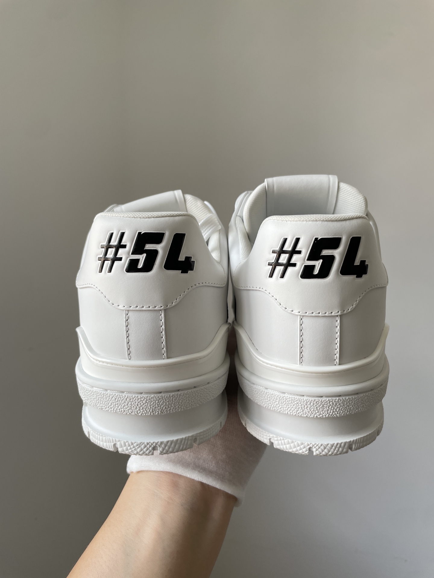 Louis Vuitton Trainer White Leather Logo-Print Low-Top Sneakers - Image 6