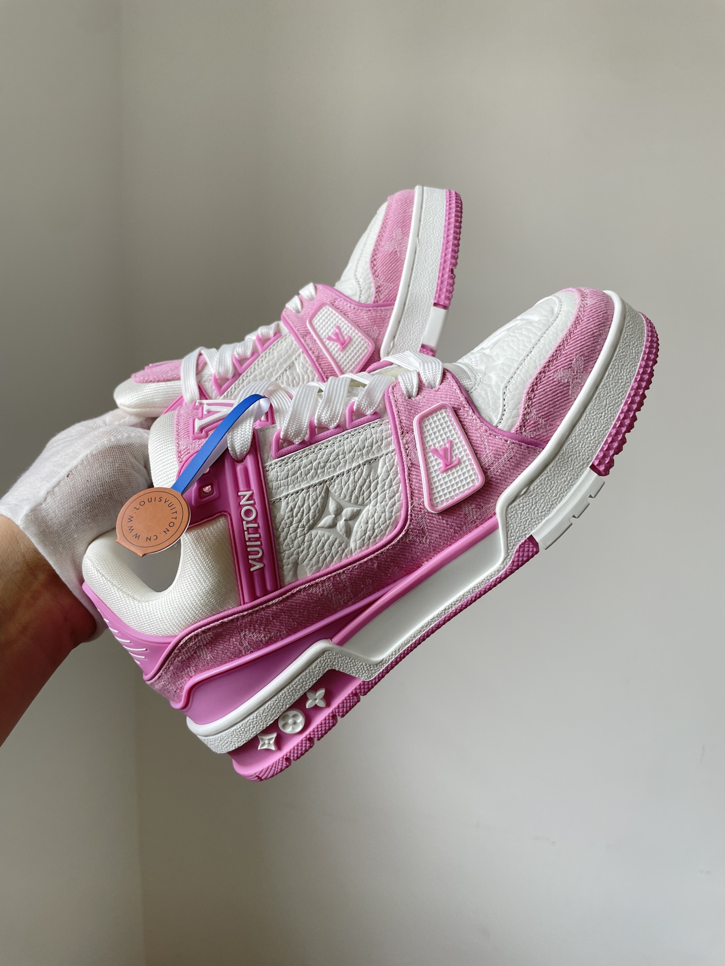 Louis Vuitton Trainer Pink Canvas and Leather Printed Low-Top Sneakers - Image 3