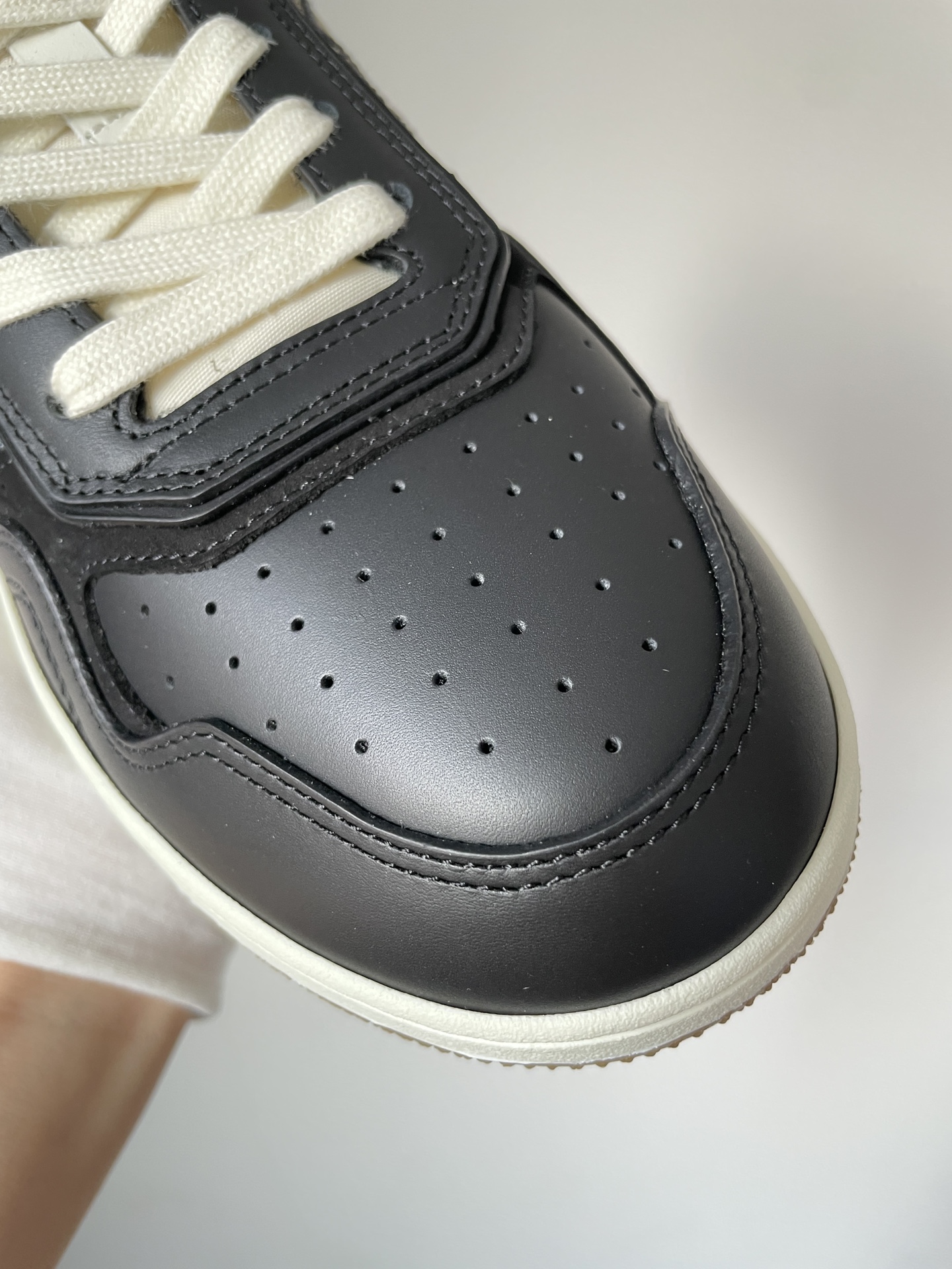 Dior B27 Calfskin Fabric Low-Top Sneakers Unisex Black - Image 5