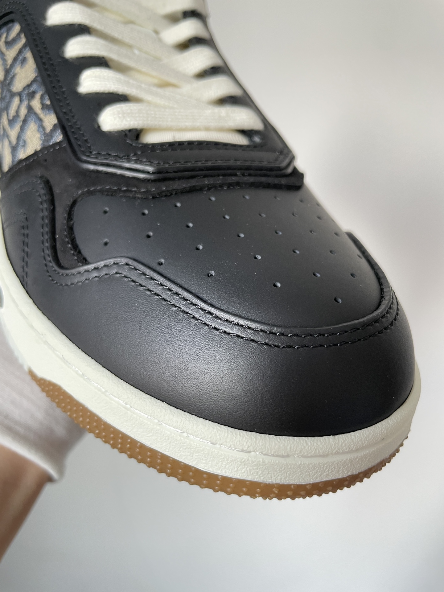 Dior B27 Calfskin Fabric Low-Top Sneakers Unisex Black - Image 6