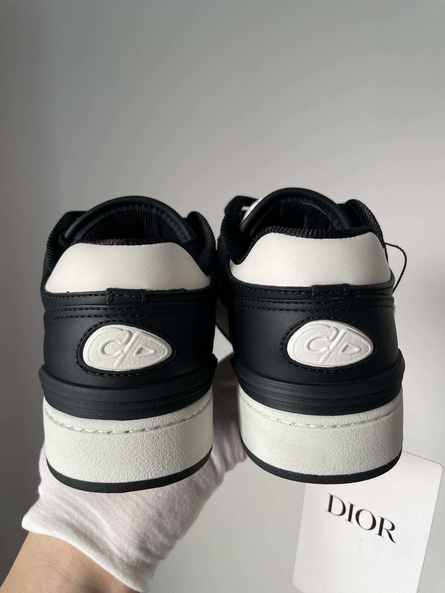 Dior B57 Calfskin Jacquard CD Logo Low-Top Sneakers Men Black White - Image 5