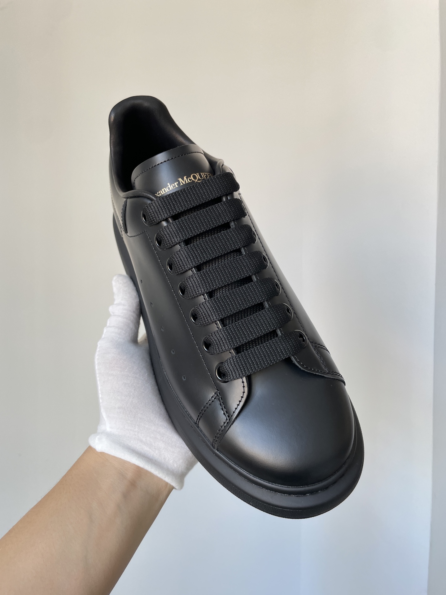 Alexander McQueen Oversized Sneaker Smooth Calfskin Casual Low-Top Sneakers Men Black - Image 3