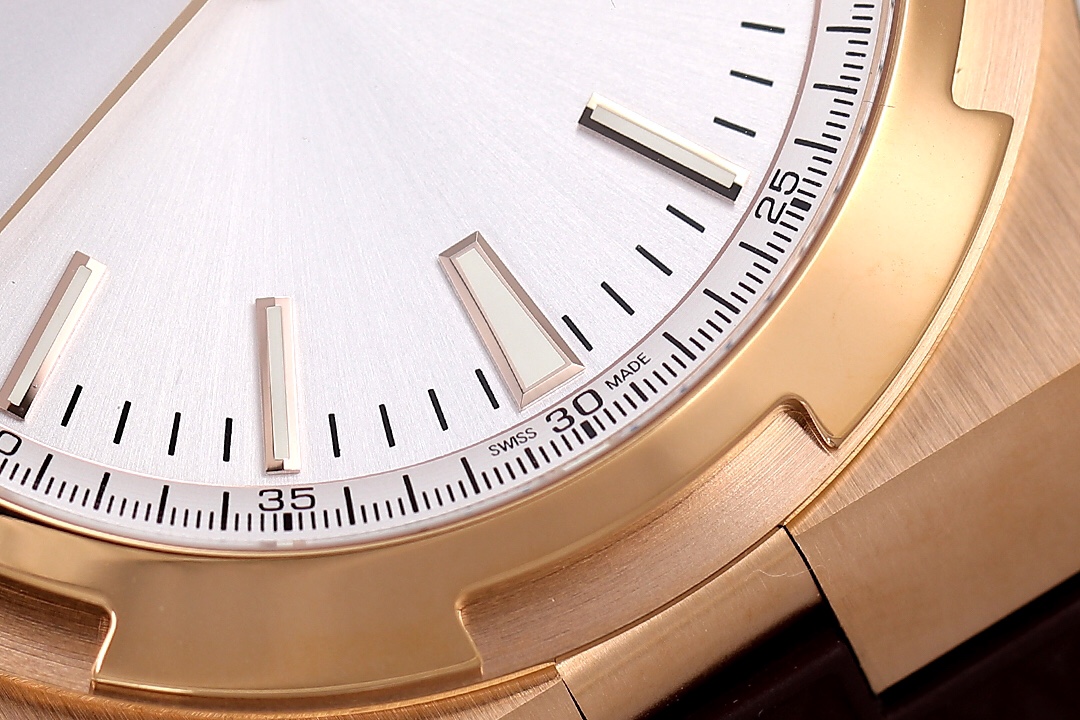 Vacheron Constantin Overseas Automatic 41mm Silver Dial Rose Gold Watch - Image 5