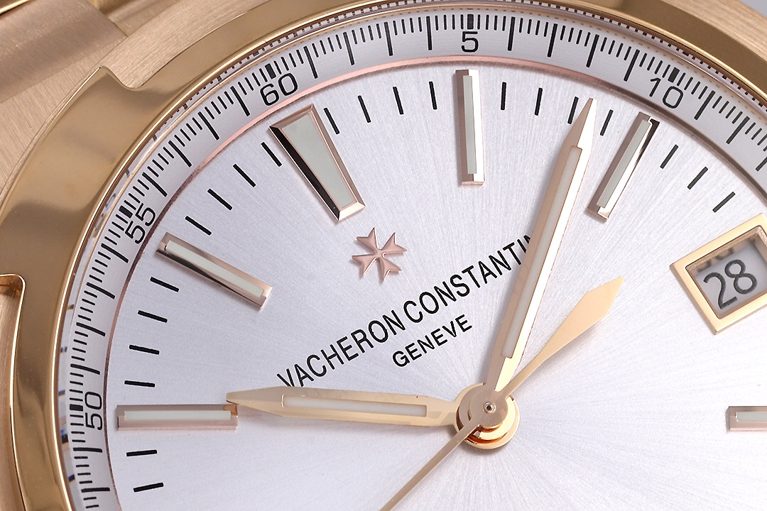 Vacheron Constantin Overseas Automatic 41mm White Dial Rose Gold Watch - Image 4