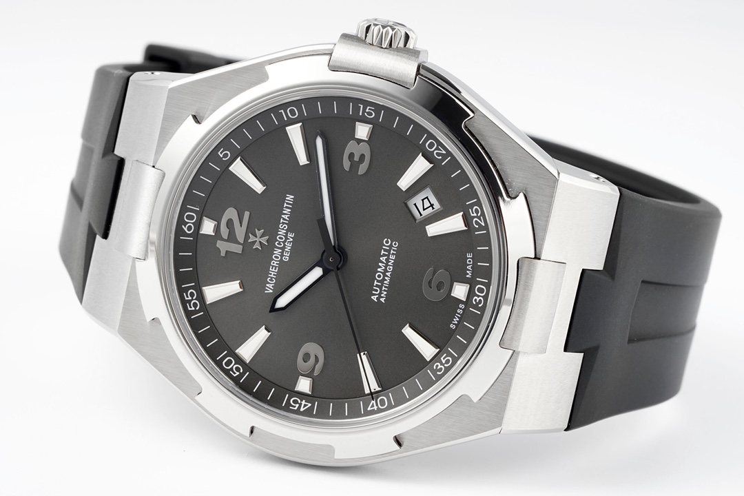 Vacheron Constantin Overseas Automatic 42mm Grey Dial Men’s Watch - Image 7