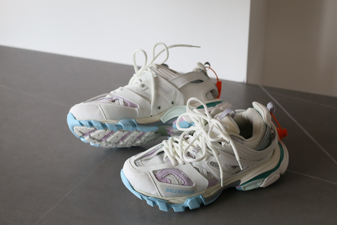 Balenciaga Track Low-Top White Blue Sneakers for Women - Image 4