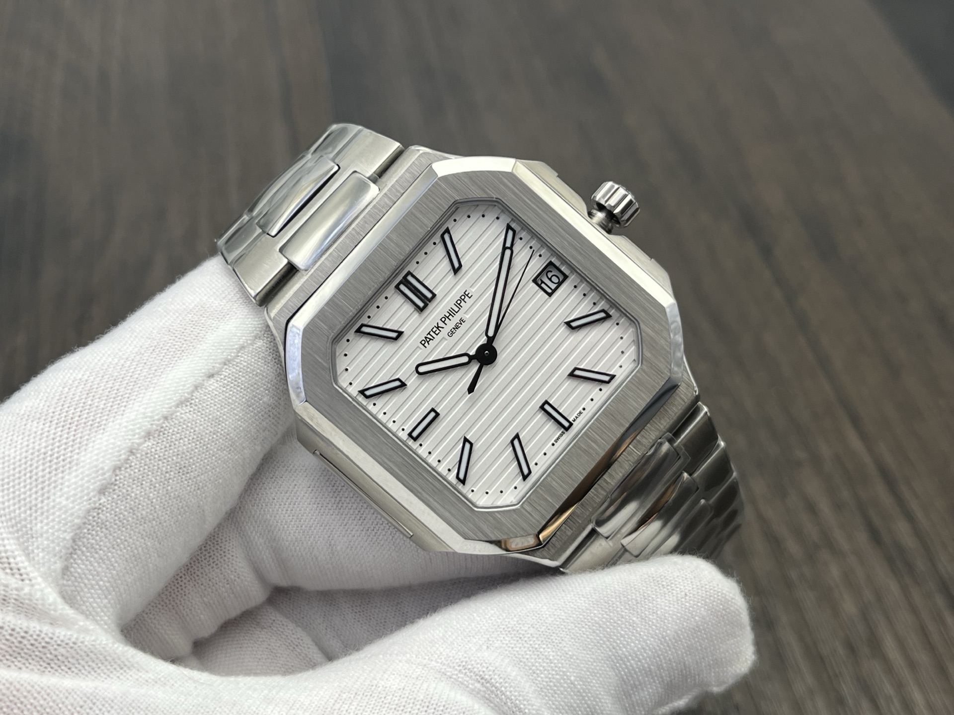 Patek Philippe Cubitus Series Automatic 45mm White Dial Stainless Steel - Image 2