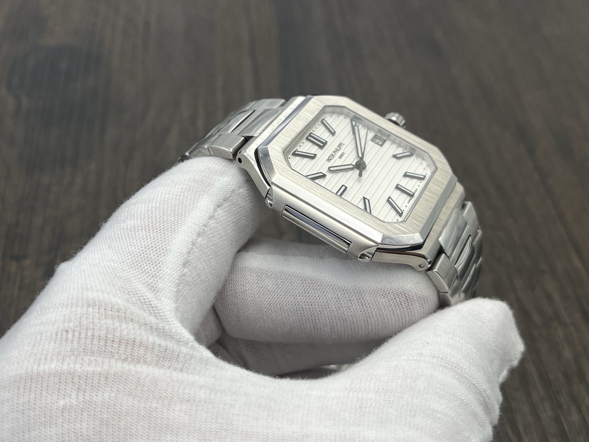 Patek Philippe Cubitus Series Automatic 45mm White Dial Stainless Steel - Image 4