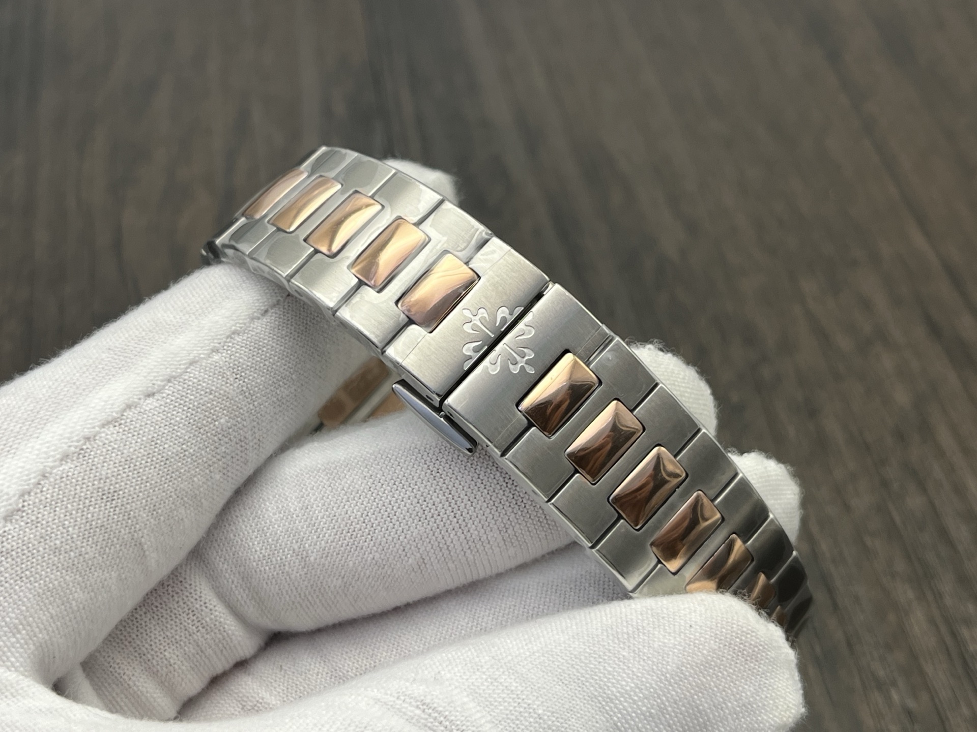 Patek Philippe Cubitus Series Automatic 45mm Blue Dial Two‑Tone Steel & 18K Rose Gold - Image 7