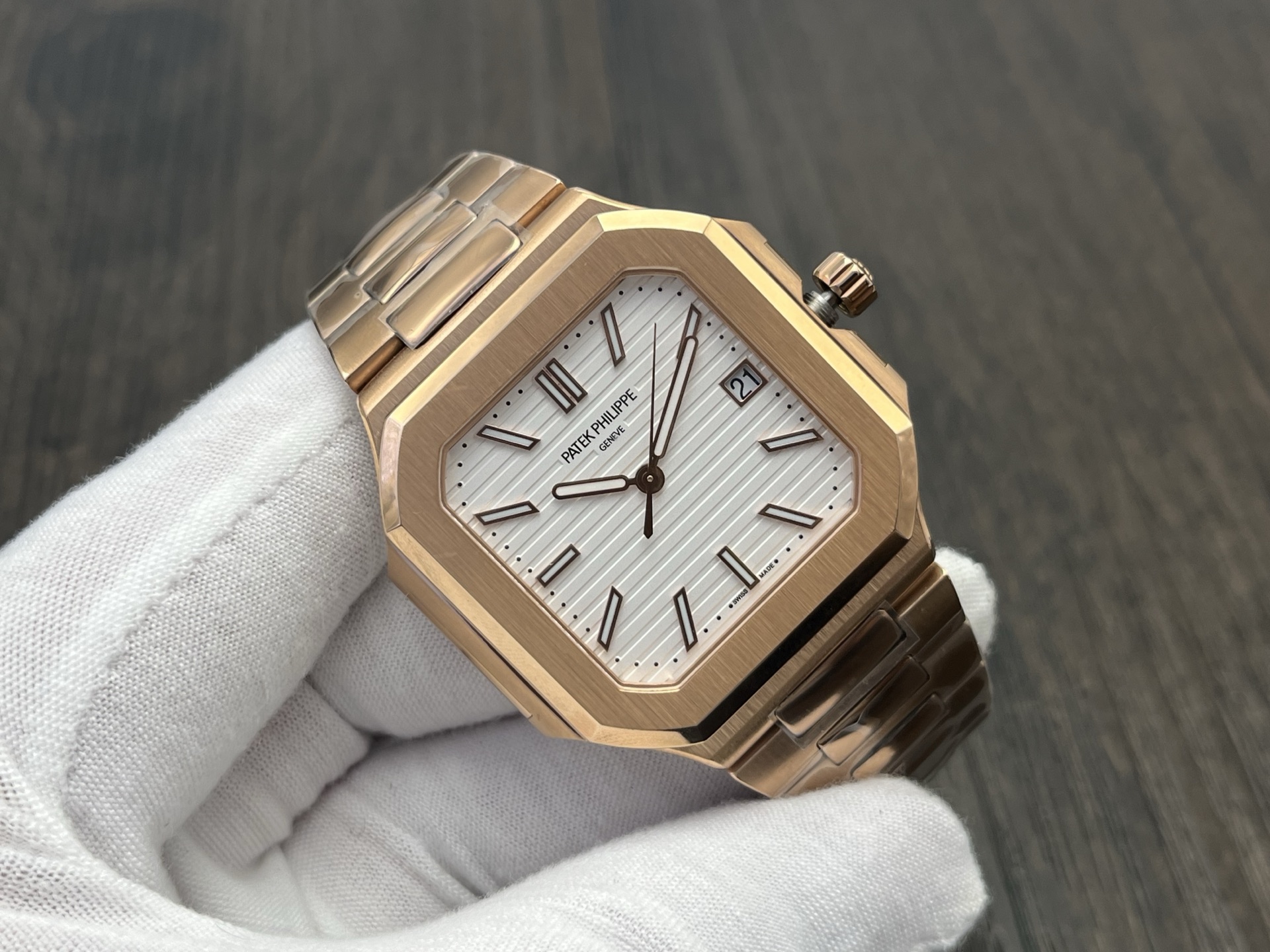 Patek Philippe Cubitus Series Automatic 45mm White Dial 18K Rose Gold - Image 2